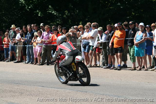 Nepomucky_trojuhelnik_2007_nedele_144